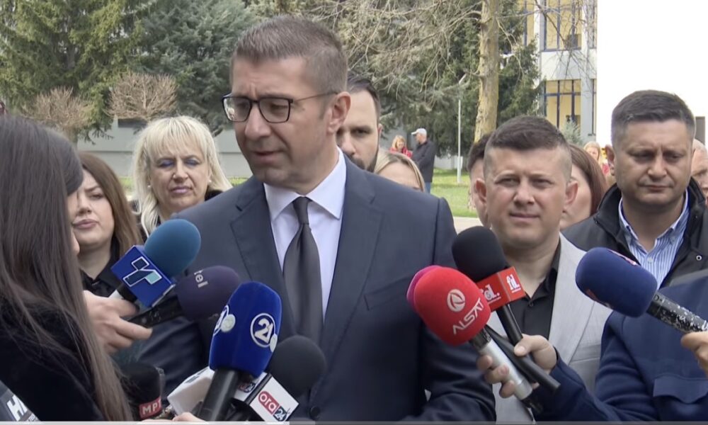 Mickoski për Fatmir Limanin  Në maj qershor kemi rikonstruim qeverie 