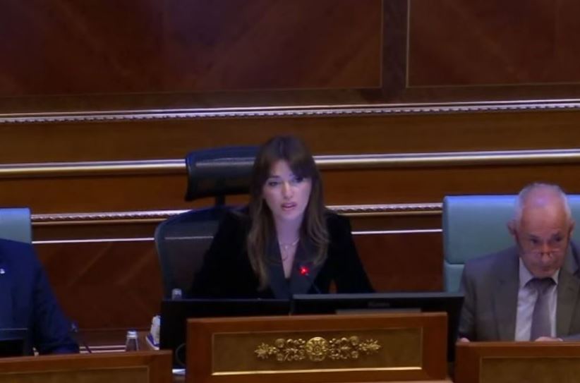 Haxhiu s vazhdon me votim për zgjedhjen e Presidentit  S ka kuorum  s janë 80 deputetë  po e ndërpres