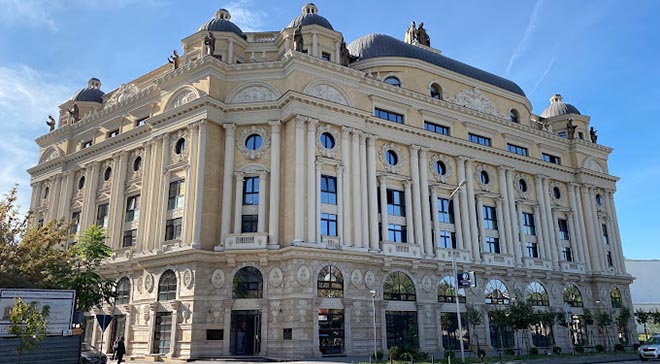 skandal-ne-ministrine-per-marredhenie-me-komunitetet-page-pa-punuar-karburant-per-vete-dhe-30-laptope-te-zhdukur