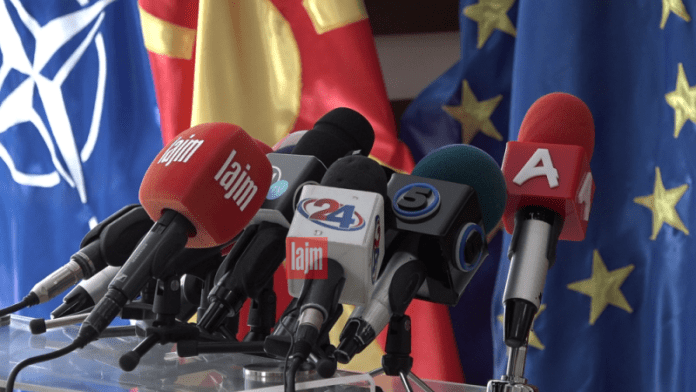 SPGM dhe  E Barabartë   Gazetaret megjithatë raportojnë  nuk mund t i heshtni