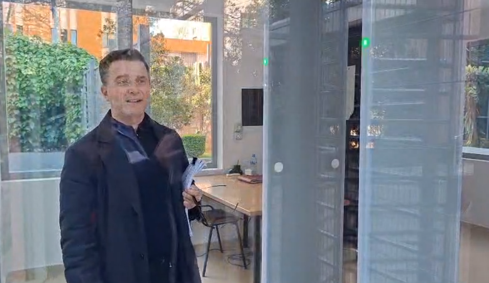 video-nuk-ka-shanse-shtyhet-seanca-e-braces-per-shpifje-i-padituri-nuk-paraqitet-ne-gjkko