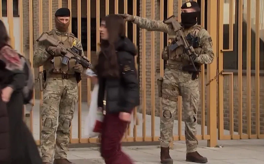 Pse ushtria ka dalë në rrugë në zemër të Evropës  