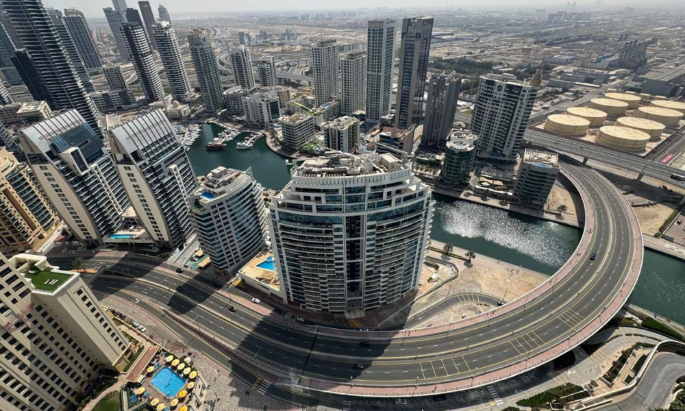 Dubai në heshtje totale   sulmet iraniane e kthejnë metropolin luksoz në qytet fantazmë