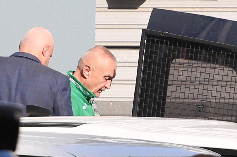  Kam bërë jetë të thjeshtë   Meta flet për shpenzimet e tij para gjyqtarëve