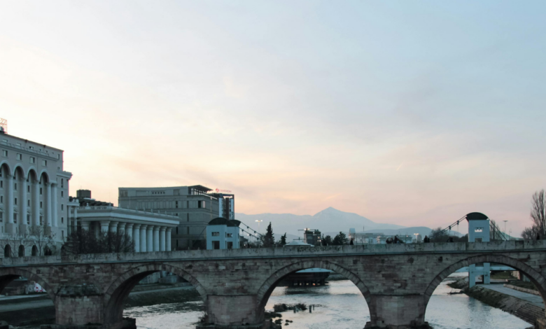 mot-i-paqendrueshem-reshje-lokale-shiu-dhe-bore-me-mundesi-bubullimash