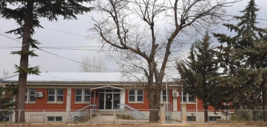 Digjet një vetur  BMW  në fshatin Ropalcë të Likovës