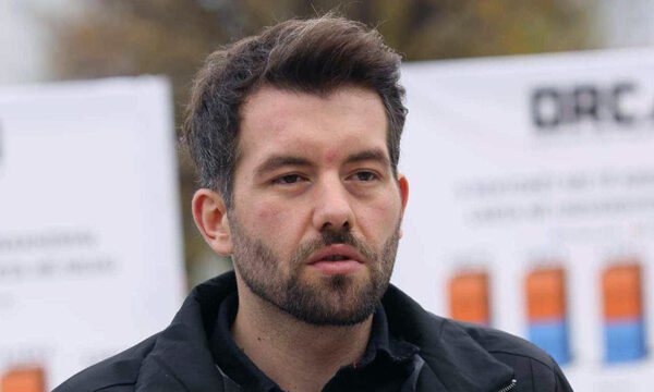 Dje i fajësoi rëndë familjarët  sot Rron Gjinovci kërkon falje