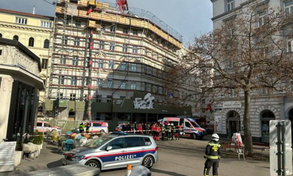 Ambasada e Kosovës në Austri konfirmon  Deri tash dy viktima shtetas të Kosovës nga aksidenti në kantierin e ndërtimit