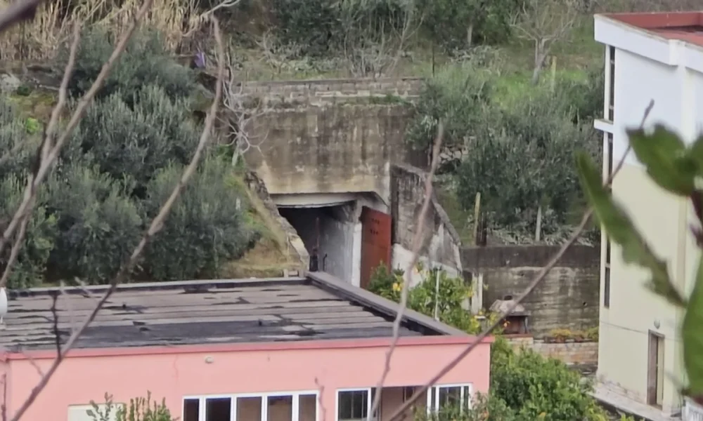  Qyteti  nën tokë i Durrësit  Infrastruktura sekrete  që nuk u shfrytëzua kurrë për mbrojtjen civile