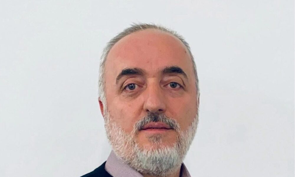 Mr  Rehan Neziri  Xhamia apo paragjykimi 