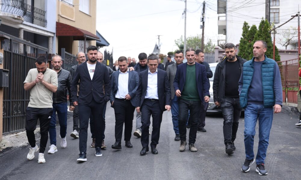 Kasami  me asfalt në dorë   Promovon 4 rrugë të reja