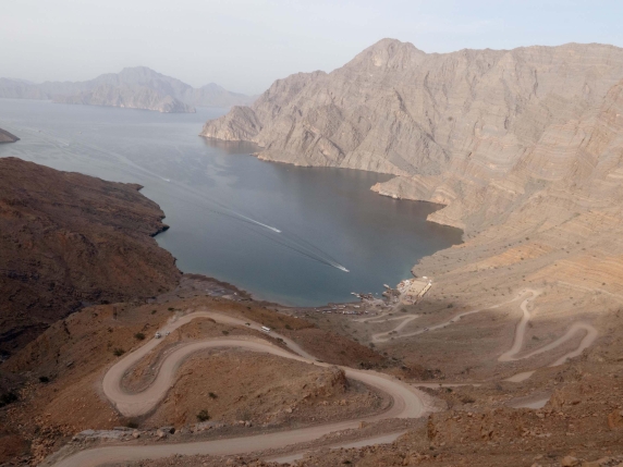 Si përjetohet lufta nga bregu përballë 