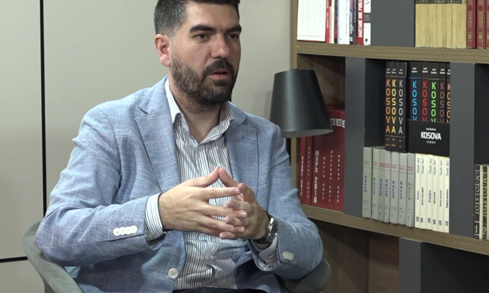 Elezi  VLEN do e zgjidh çeshtjen e provimit të jurisprudences në gjuhën shqipe