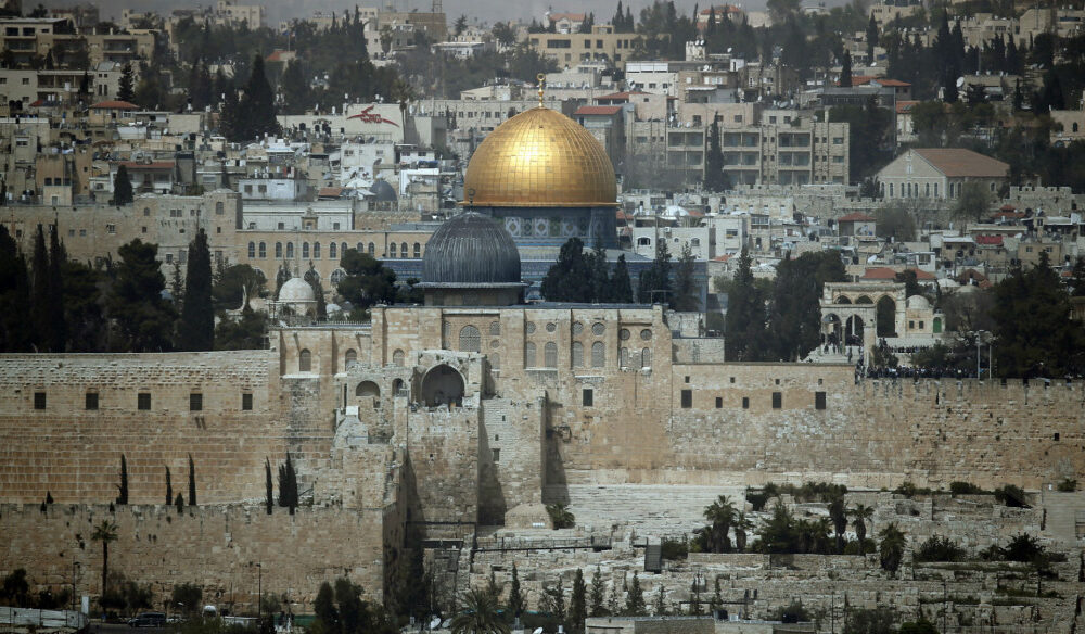 Kolonët izraelitë  sërish si pitbuj në Al Aksa