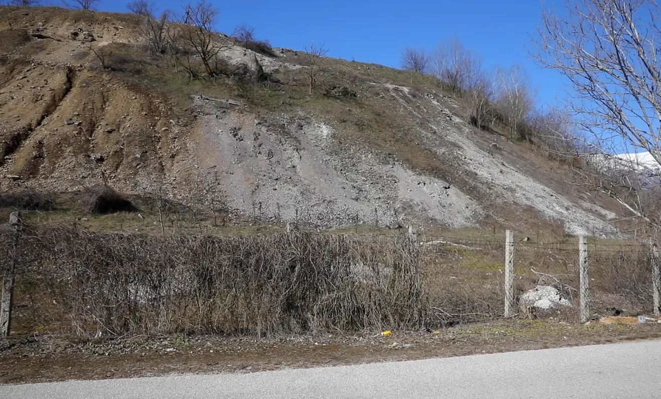 Deponia me krom gjashtëvalent në fshatin e Tetovës, Jegunovc, foto: Meta.mk