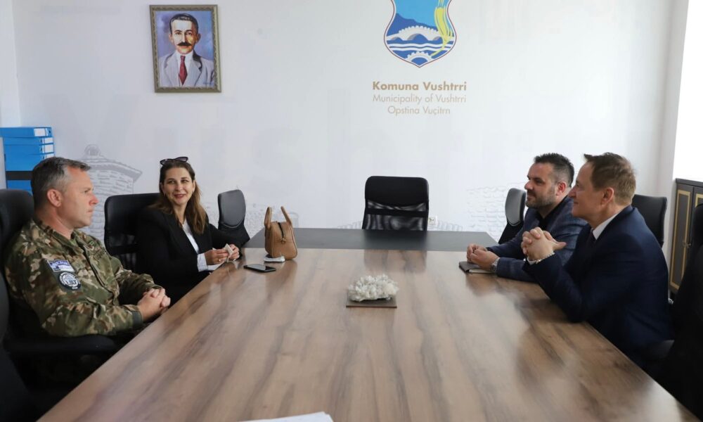 Kryetari Idrizi priti në takim lamtumirës shefin e LMT së Slloven  Robert Tomse