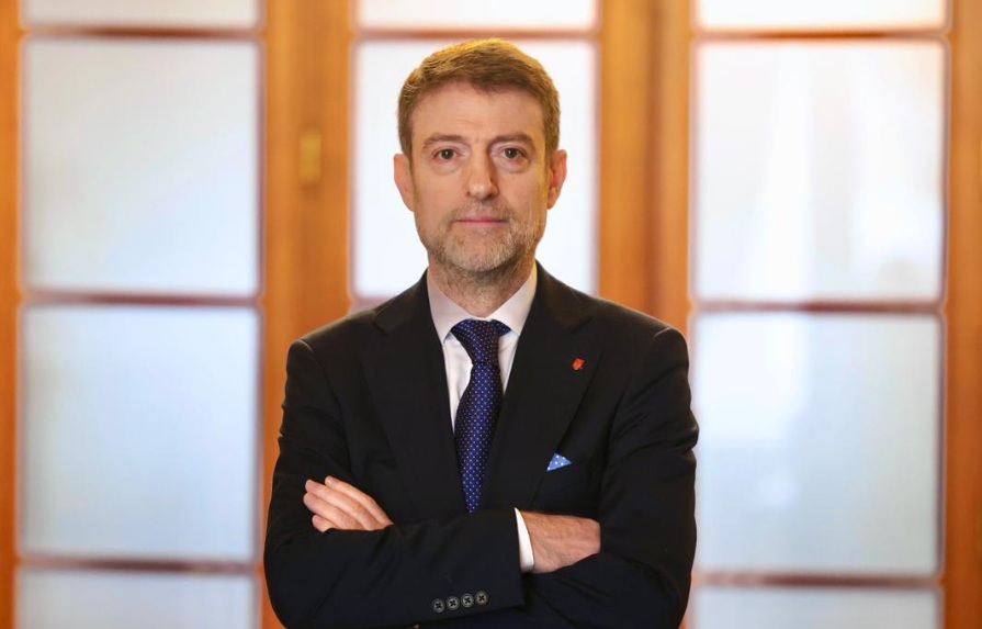  Po ata idiotët shqiptarë atje çfarë thonë   Deputetët e PD publikojnë mesazhin e ministrit Hoxha për shqiptarët e Maqedonisë