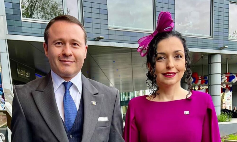 Prindon Sadriu me një dedikim të gjatë për Vjosa Osmanin  Emri yt është markë dhe brend i njohur në të gjitha kontinentet