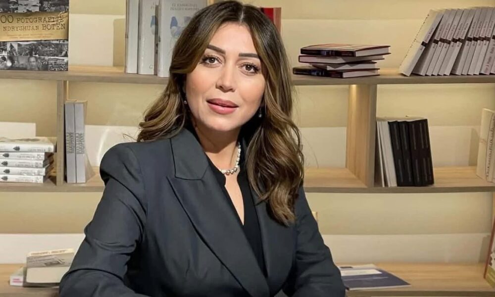 Kjo është pasuria e deputetes Adelina Thaçi  Veturë BMW  tre vende pune  kredi