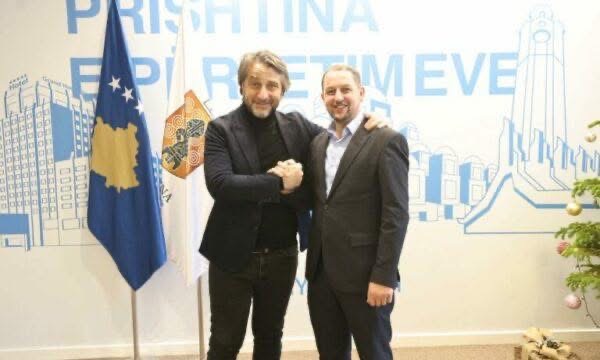 Rama emëron Bujar Gashin Drejtor të Shëndetësisë në Prishtinë  falënderon Izet Sadikun për punën e tij