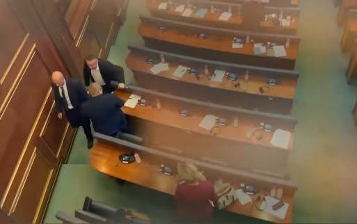 Lista Serbe vazhdon narrativën e Beogradit  pretendon se vendimi për Banjskën është  hakmarrje  ndaj serbëve