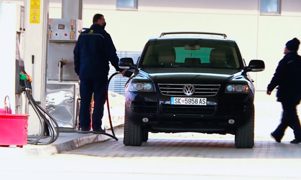 Qeveria vazhdon masën për uljen e akcizës së naftës deri më 4 maj