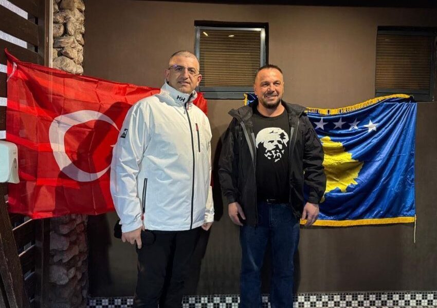 Pronari me origjinë shqiptare i dronëve  Bayraktar  zbarkon në Prishtinë