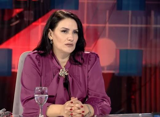 Imeri  Trimëria juaj fillon dhe mbaron te tastiera  Aty jeni  burra   aty jeni  trima 