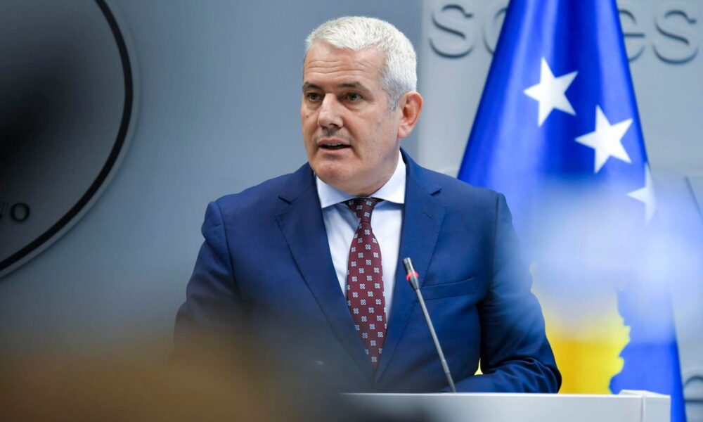 Sveçla pas dënimit të spijunës serbe  Askush s  është mbi ligjin  asnjë veprim që cenon sigurinë nuk do të tolerohet