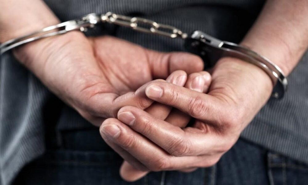 Gostivar  arrestohet 53 vjeçari  dyshohet se vodhi send personal nga një pastruese në ordinancë