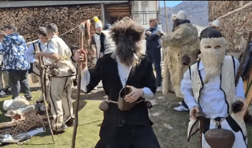 U mbajt edicioni i 18 të i Karnavaleve Ilire në malësinë e Sharrit