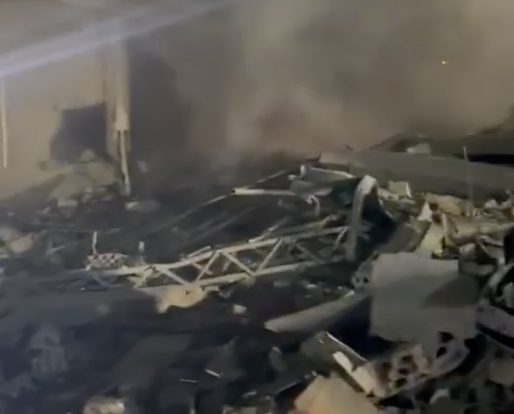 Hyn në fuqi armëpushimi Izrael Liban