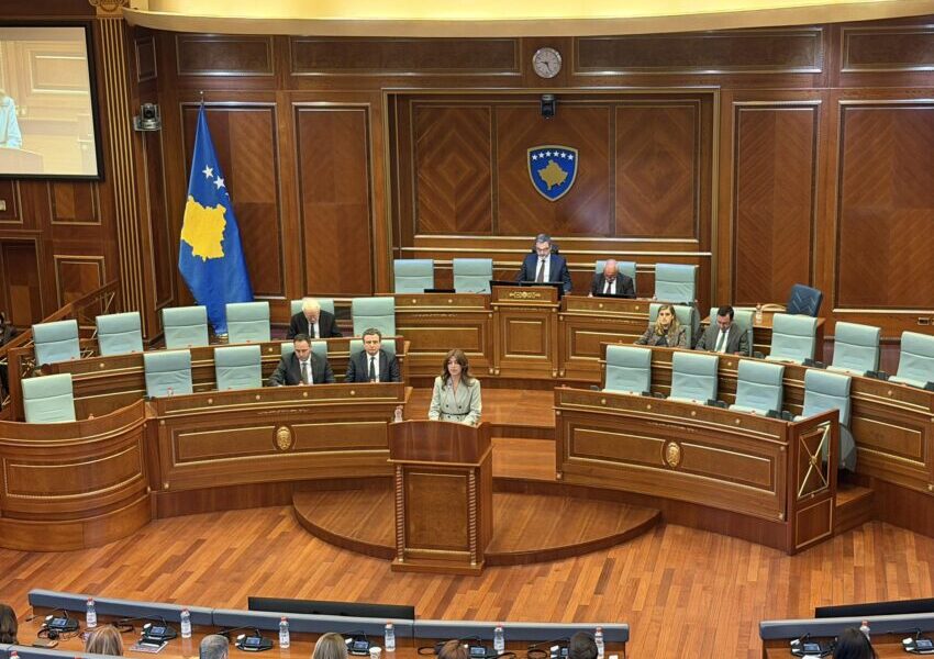 Haxhiu për Qosjen  Jetoi dhe krijoi në një kohë kur shqiptarëve u kërkohej ta dëshmonin të drejtën e tyre politike