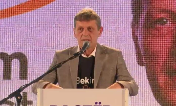 pocesta-22-muaj-vlen-vetem-zhurme-asgje-nuk-ben-per-gjuhen-shqipe