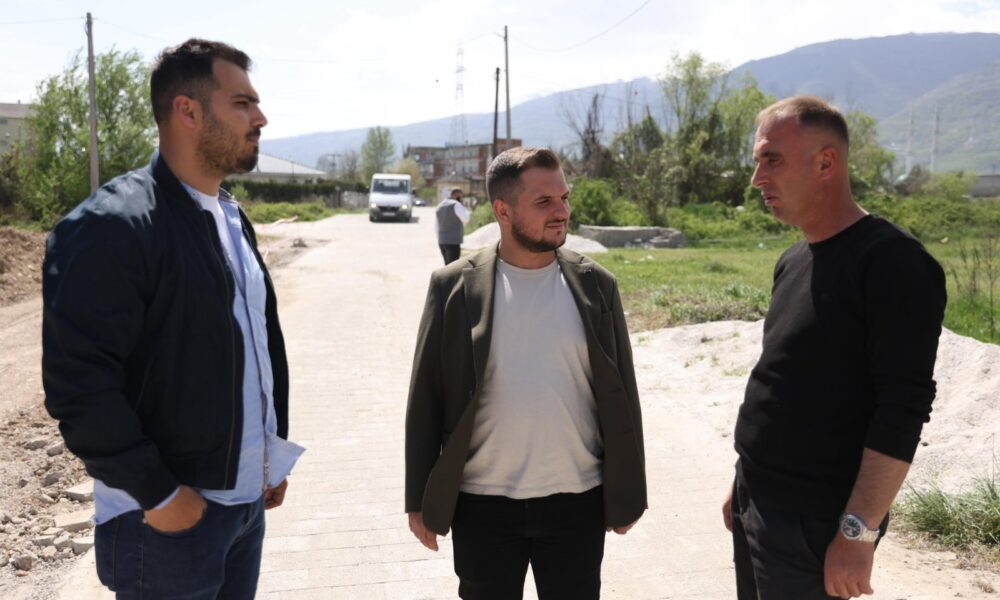 Qamili në terren  3 projekte paralele po zhvillohen në lagjen Dardania në Tetovë