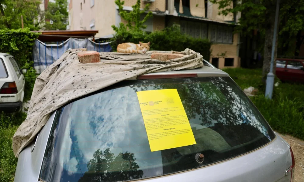 kerkohet-lirimi-i-hapesirave-publike-ne-cair-permes-largimit-te-veturave-te-braktisura