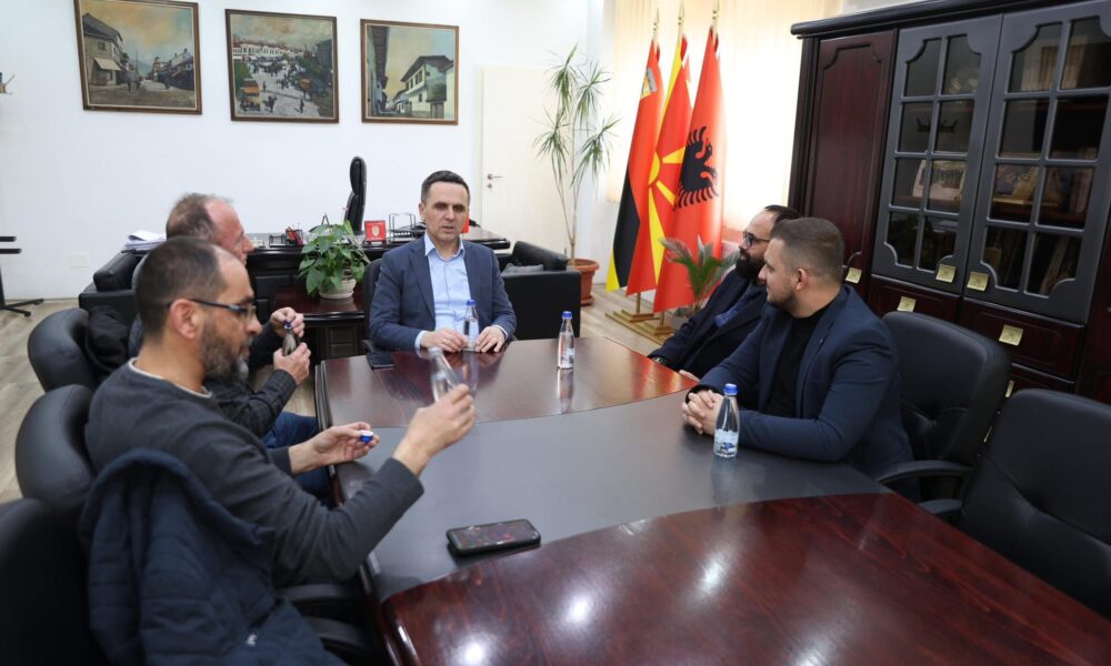 kasami-takon-profesorin-shasivari-perfaqesimi-i-drejte-kyc-per-institucione-te-barabarta