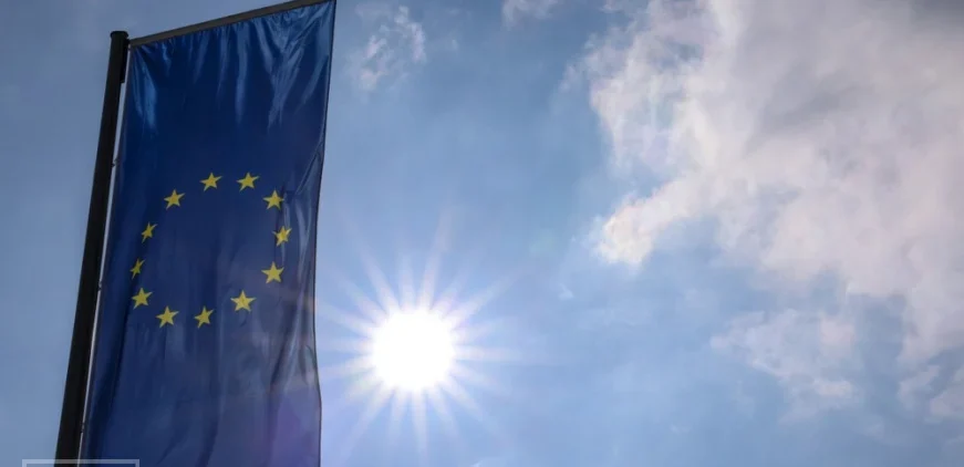 Paralajmërimi  BE  në prag të recesionit