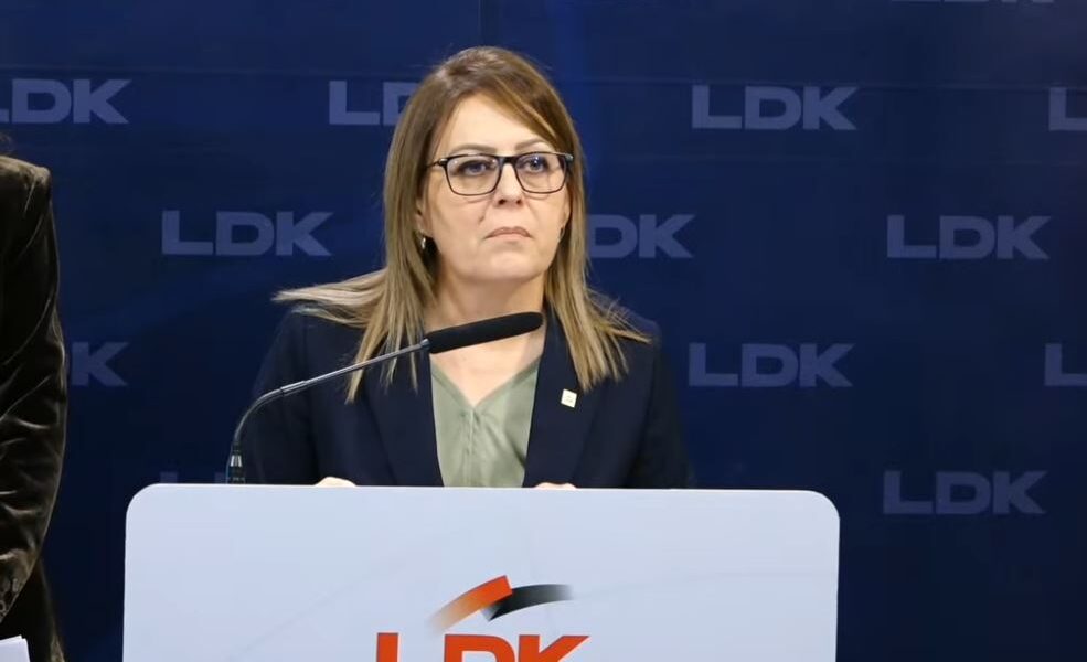 Oferta e Kurtit për LDK në  Hykmete Bajrami  Shantazh i paketuar si zgjidhje