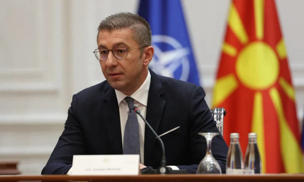 Mickoski  Mbetemi plotësisht të angazhuar me Bashkimin Evropian  politikisht  ekonomikisht dhe strategjikisht