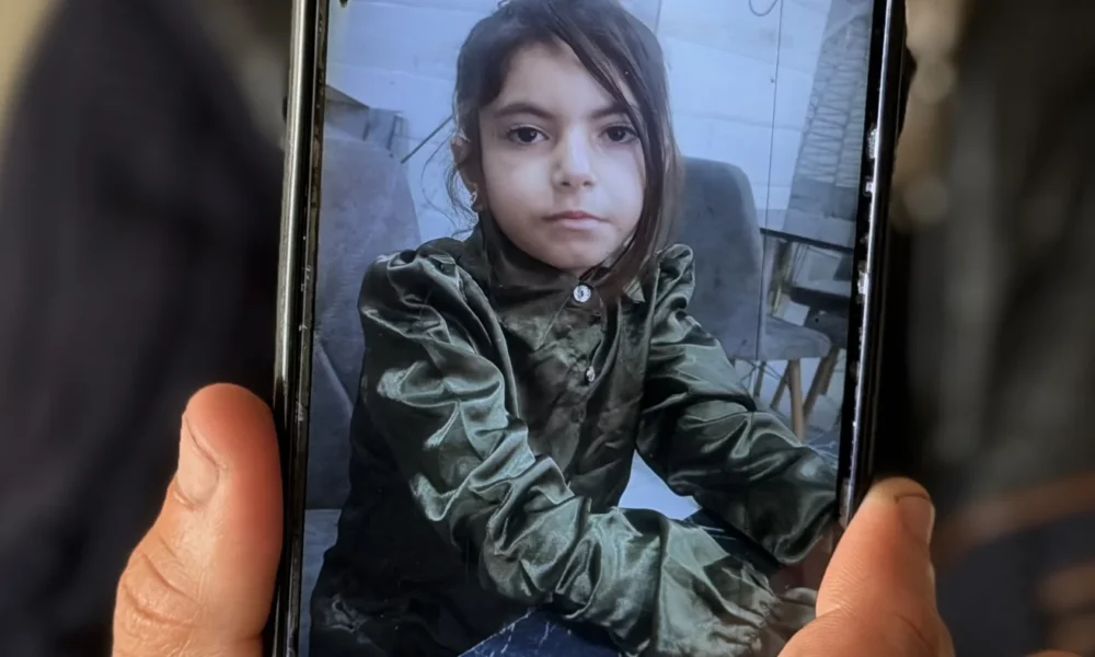 E veshur për shkollë  e kthyer në qefin 