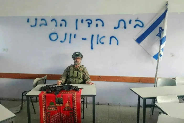 Rabini famëkeq gjenocidist që u nderua së fundi nga Izraeli