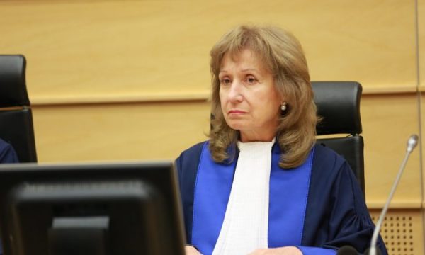 Trendafilova i kthen përgjigje Kuvendit për rezolutën për Gjykatën në Hagë  Sigurojmë përputhje me parimet ndërkombëtare të të drejtave në Hagë