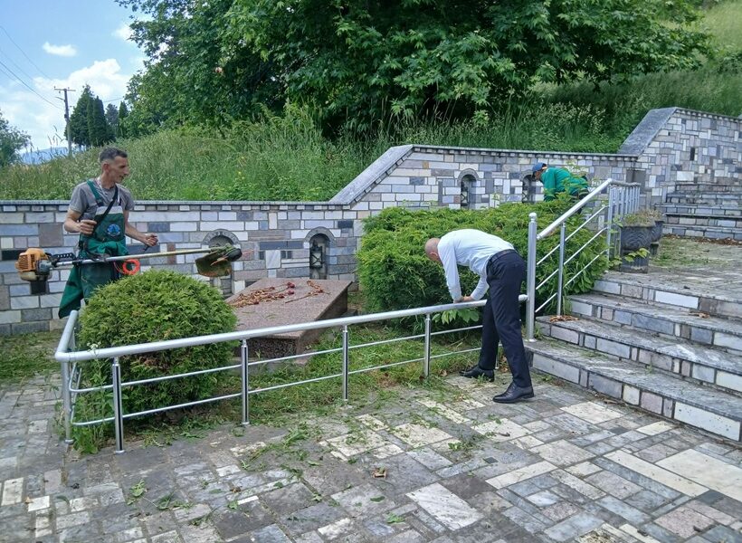 NPK Tetova në aksion për pastrimin e varezave të dëshmorëve dhe oboreve të xhamive 