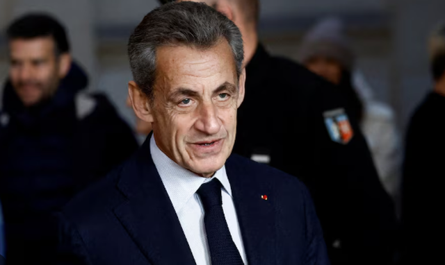 Hiqet monitorimi për Sarkozy  Gjykata e Parisit lehtëson masën ndaj ish presidentit francez