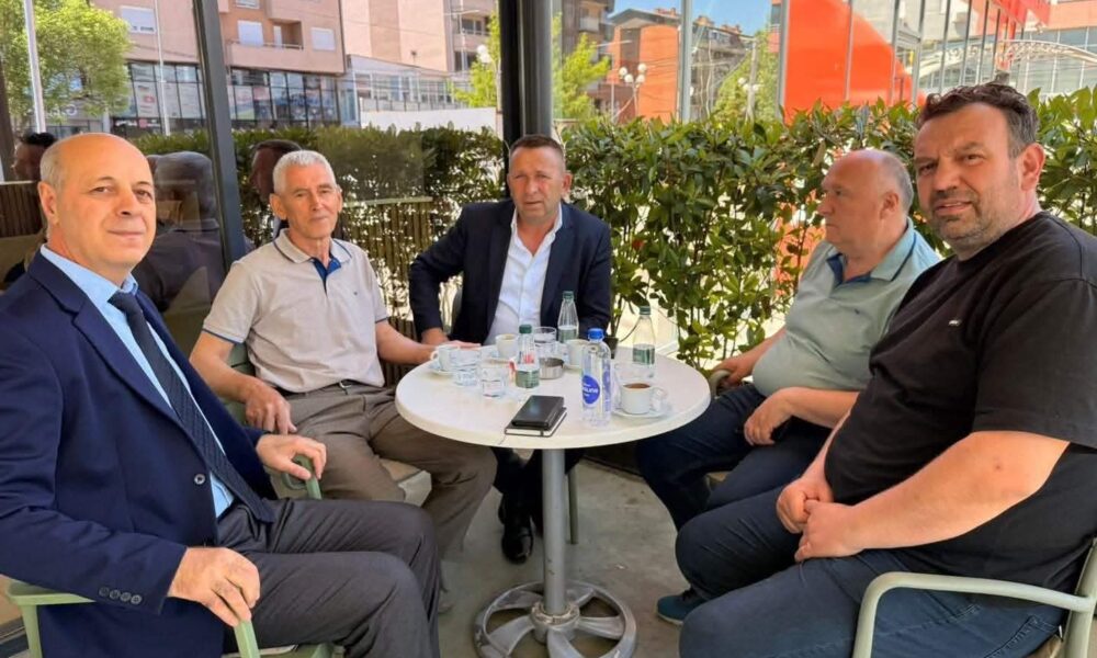 7 shi PDK Rraman Rama e nis diten me vëllain e Kadri Veselit  Së shpejti do ta pimë kafenë e mëngjesit me burrat më të mirë të kombit  që po mbahen padrejtësisht në Hagë