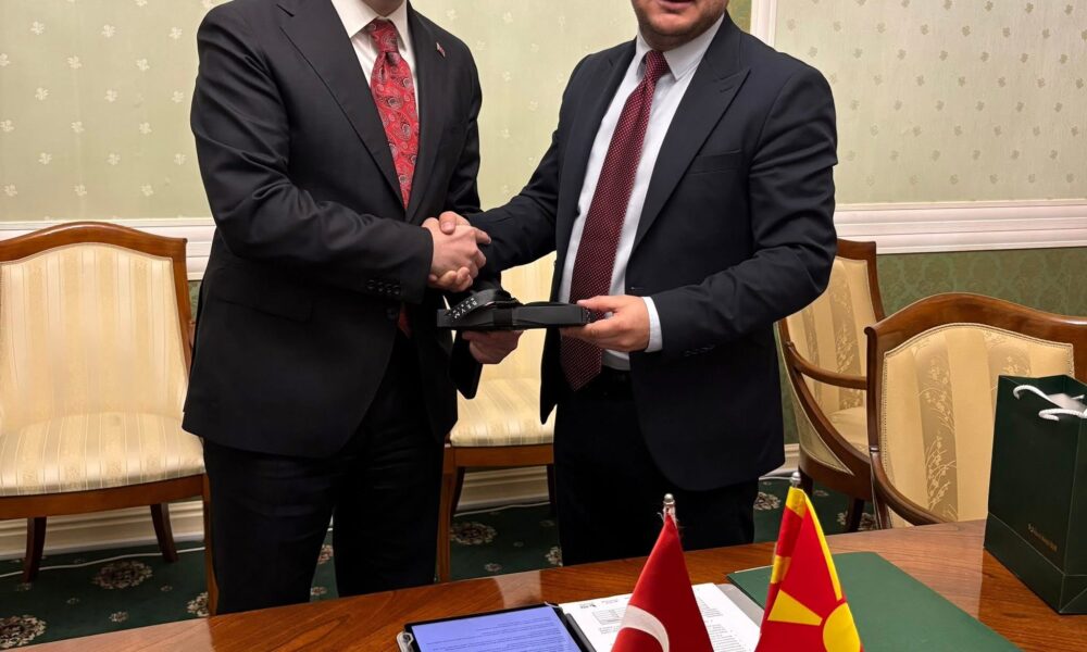 Albrim Hoxha takon homologun turk në kuadër të Konferencës Rajonale të FAO s në Taxhikistan