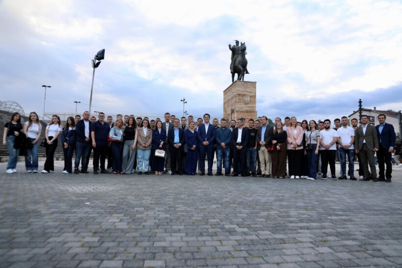 vlen-po-vendosim-te-rinjte-ne-qender-te-vendimmarrjes