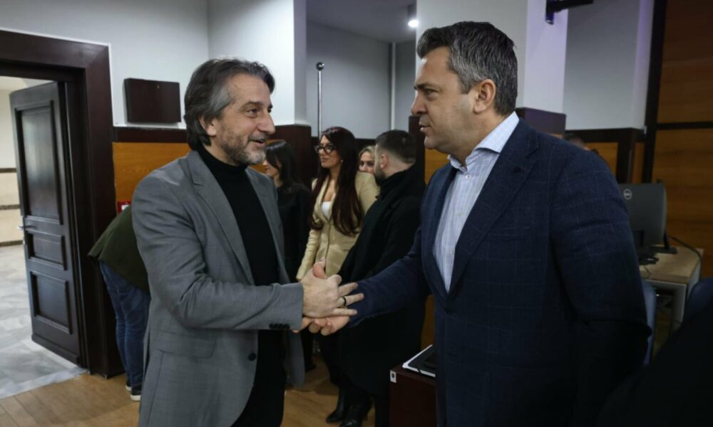 Rama shkarkon edhe Drejtorin e Transformimit