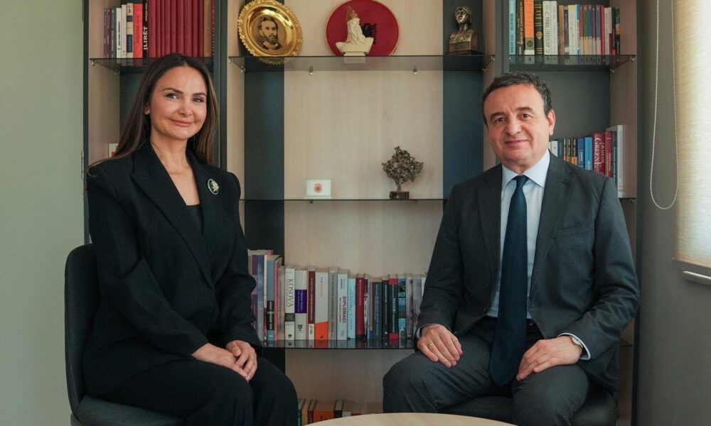Elvira Ibrahimi Hoti i bashkohet LVV  pjesë e listës për deputete